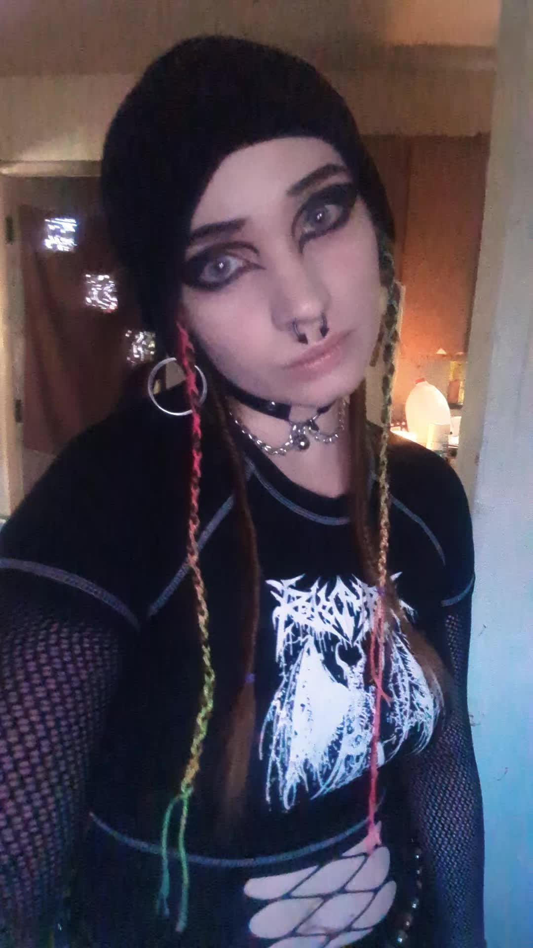 @Love2h8u