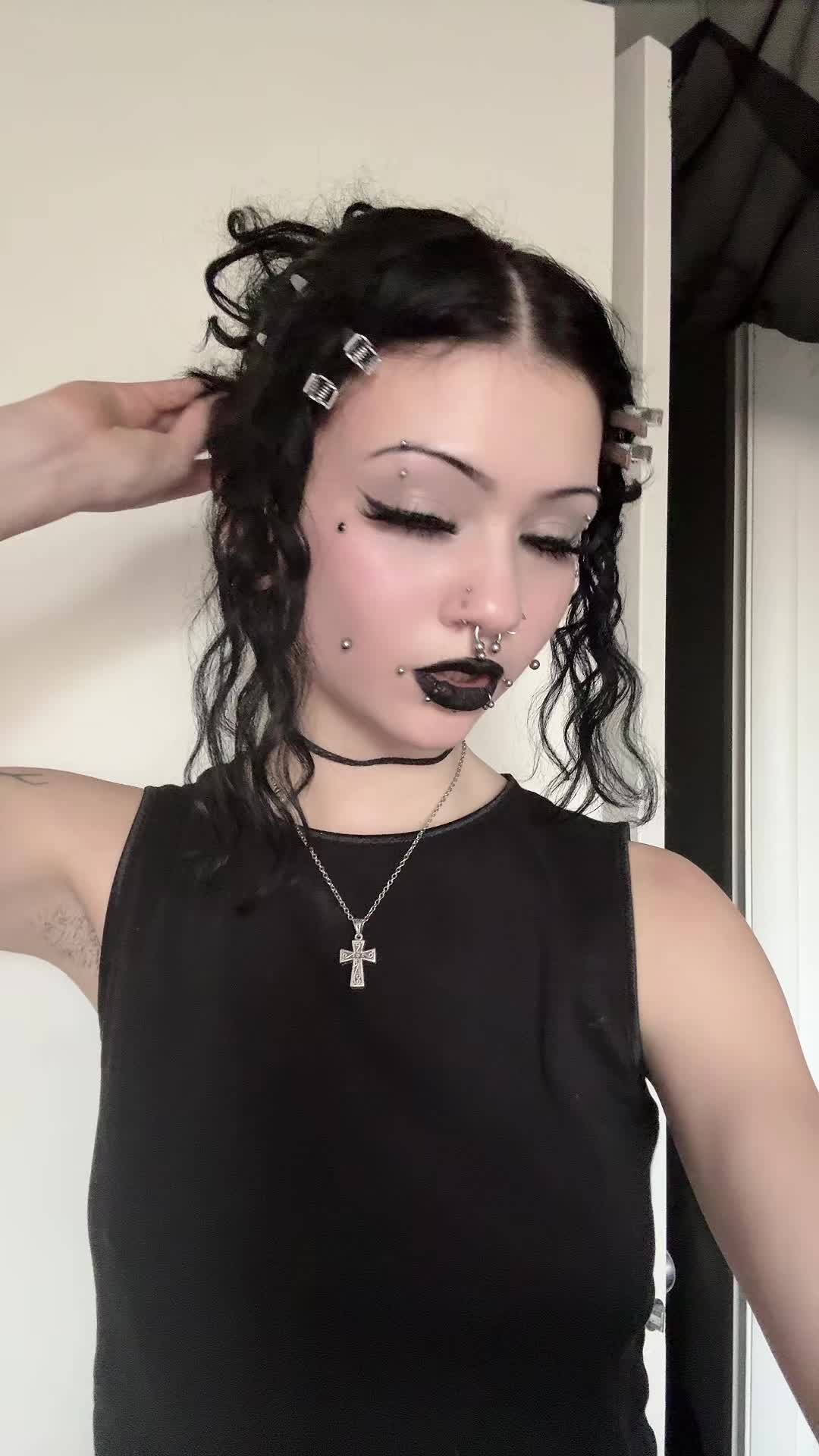 @miss.porcelain_