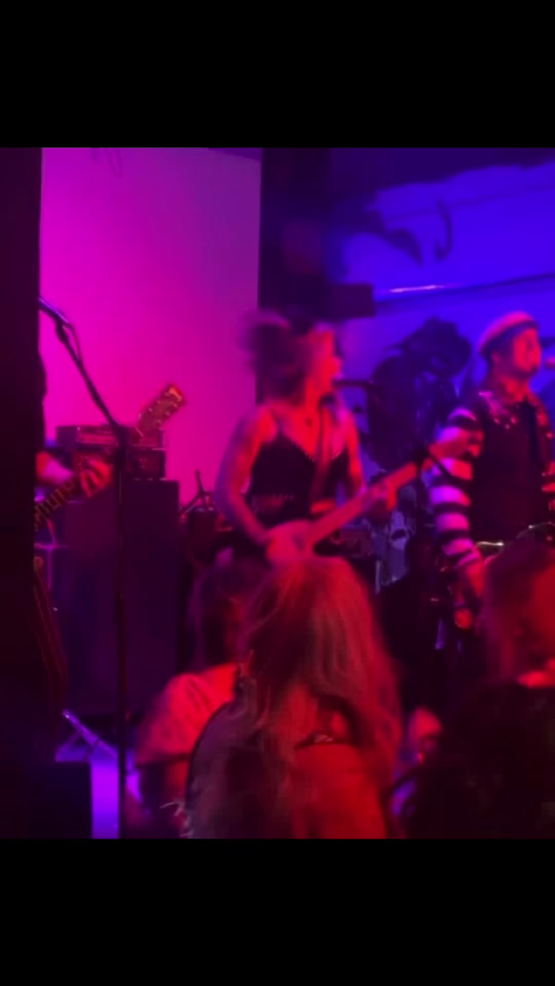 @TheHellflowers