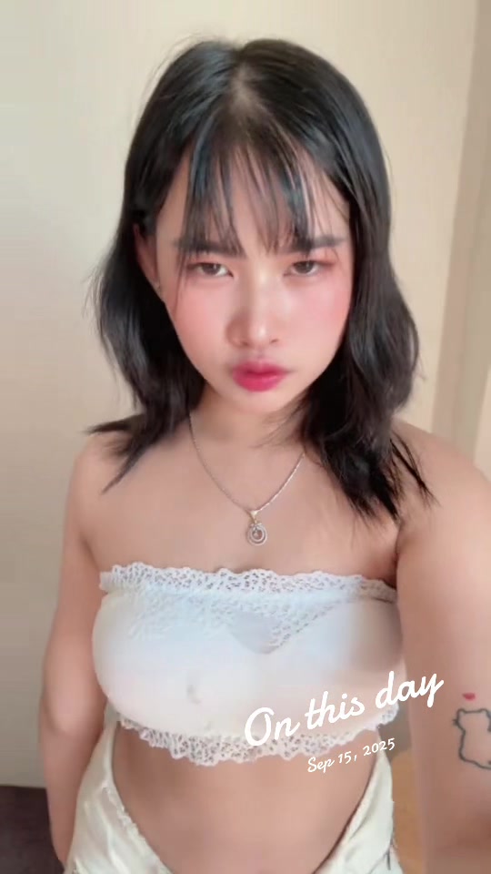 @🌹Eaint Myat Official🦂☘️