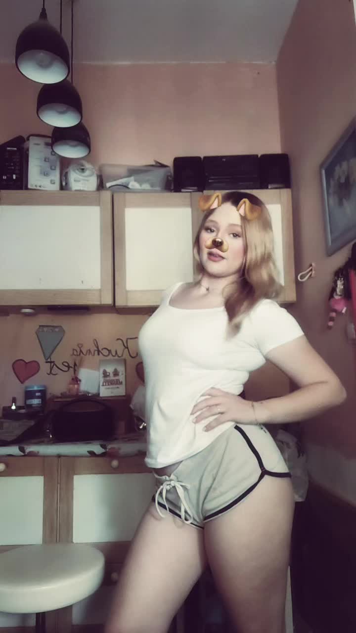 @Z.