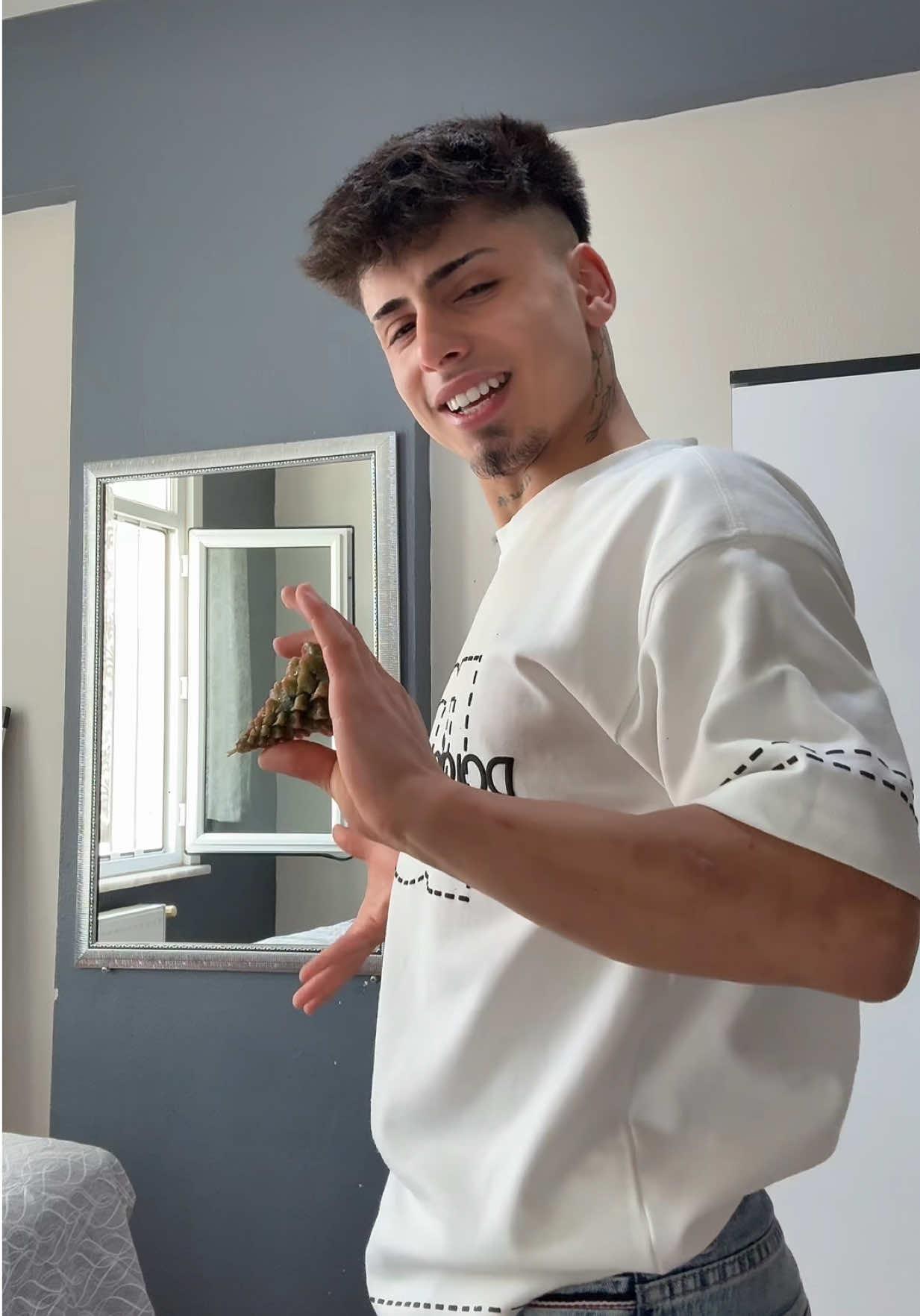 @M