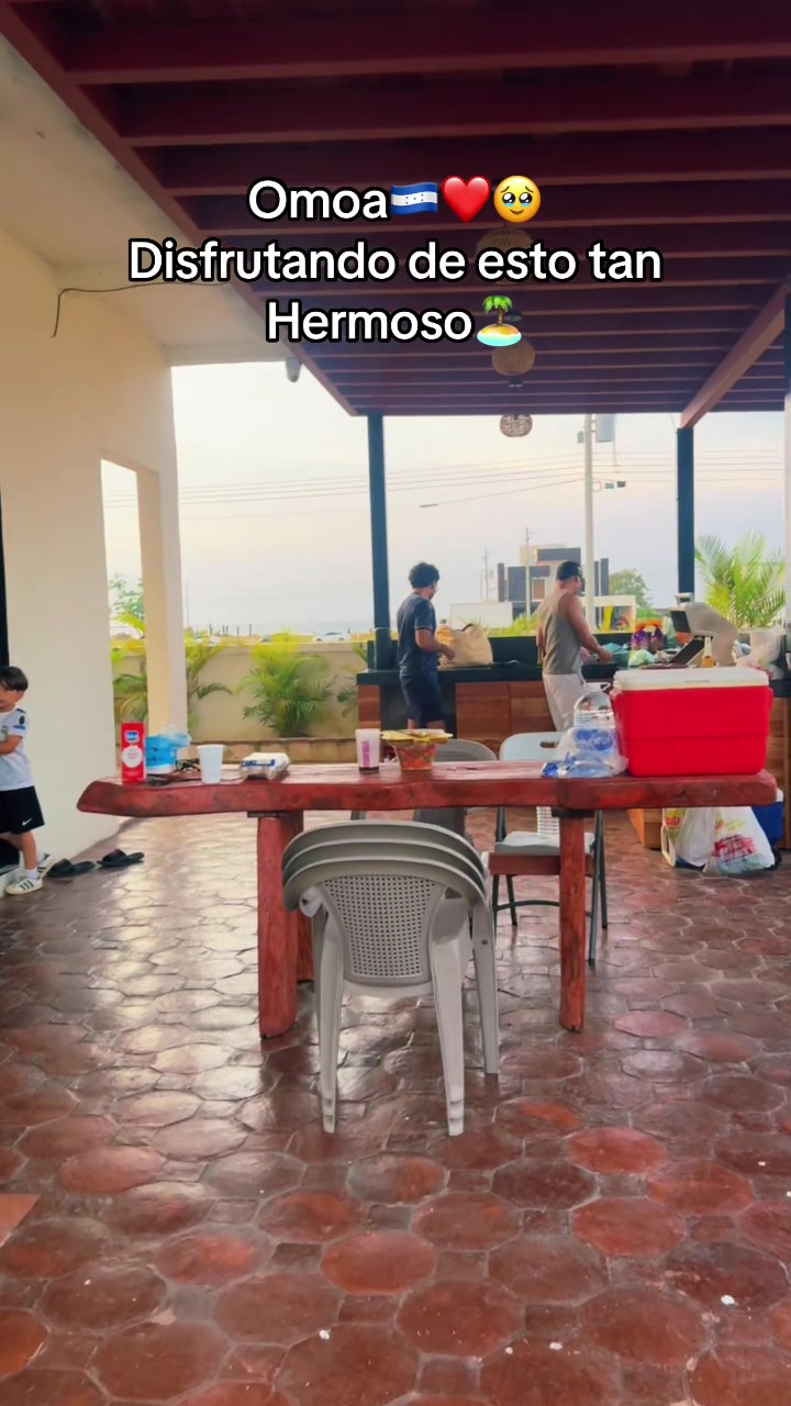@Nekomejia