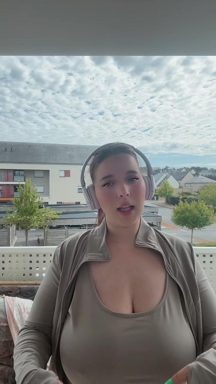 @carlacassy