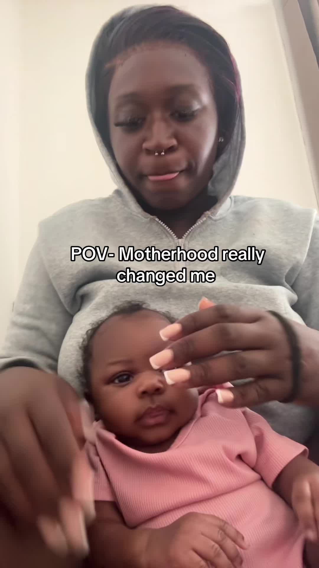 @IAMREIGNDOLLL