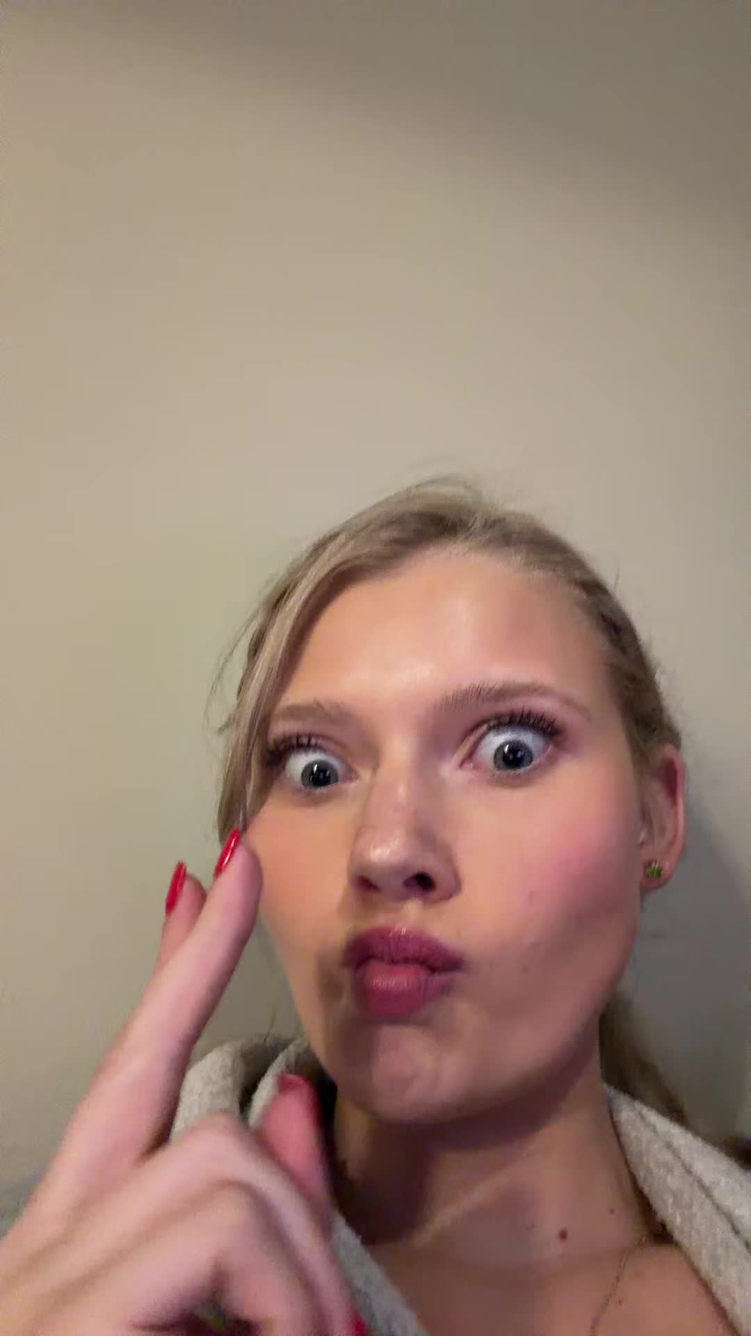 @😝