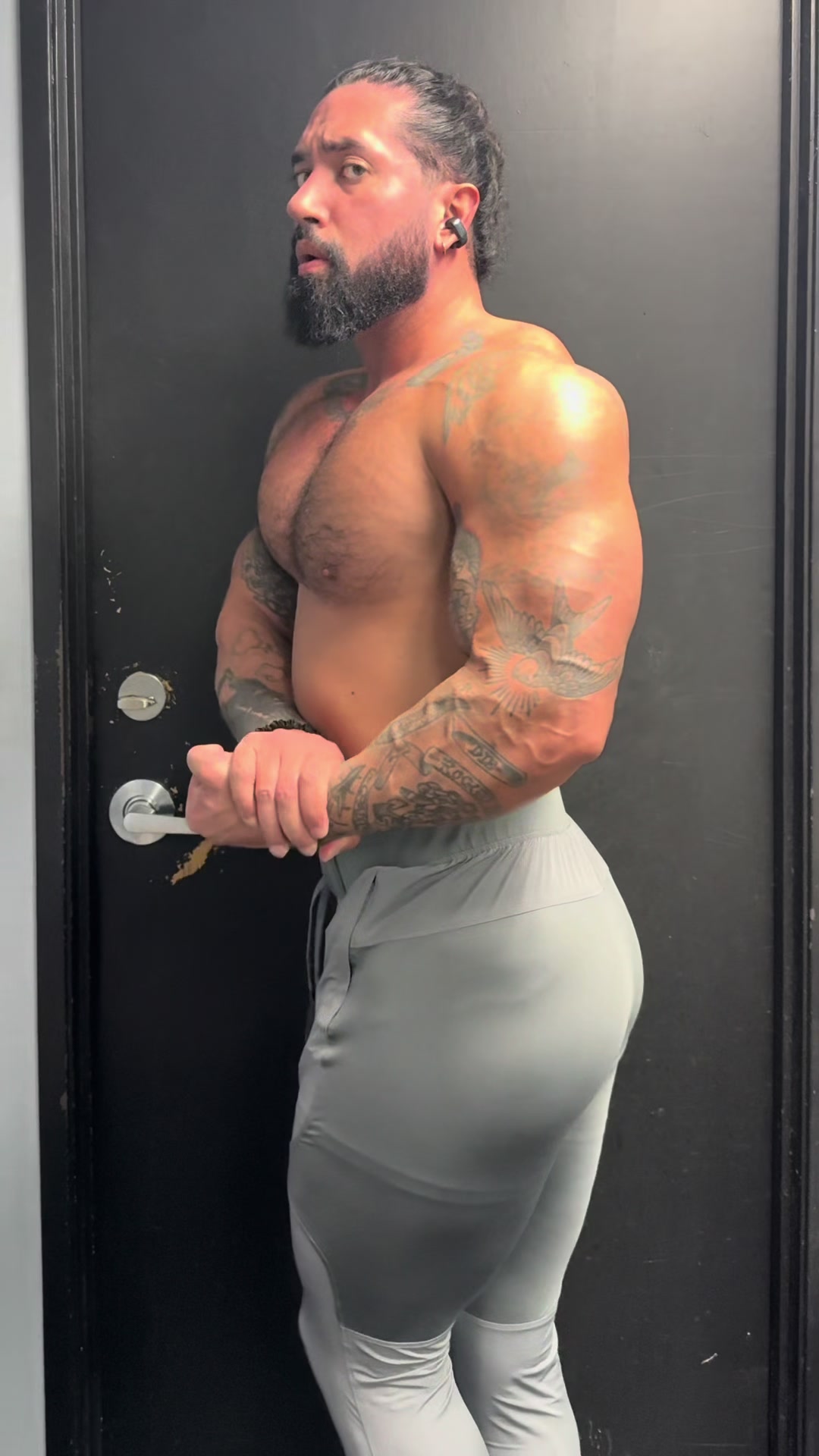 @JayR.90
