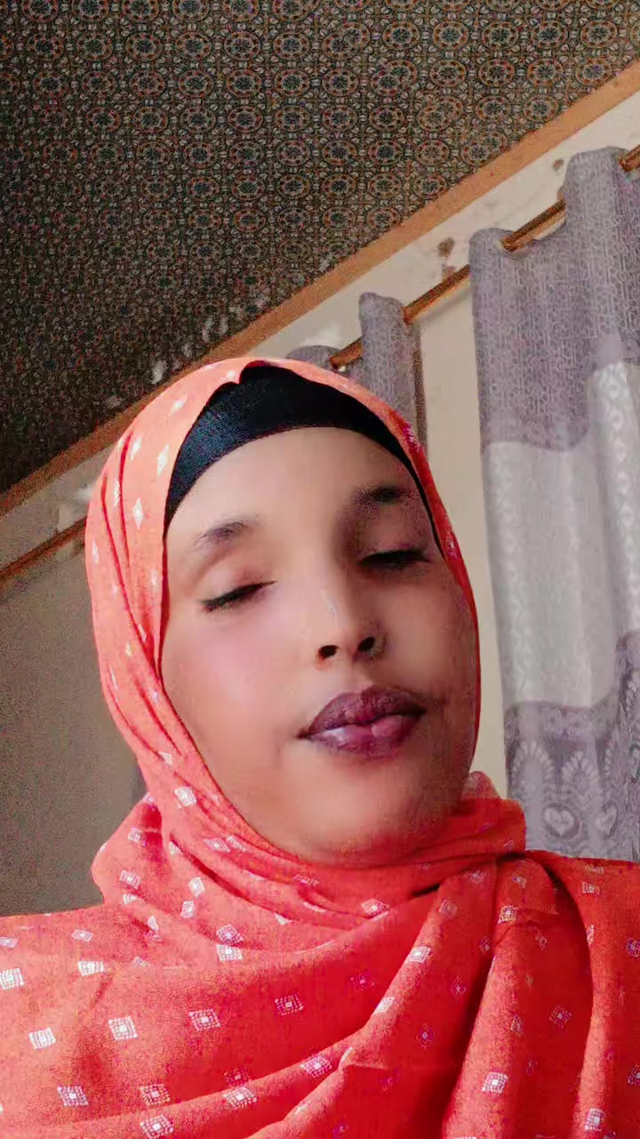 @Ayeeyo Xaliimo