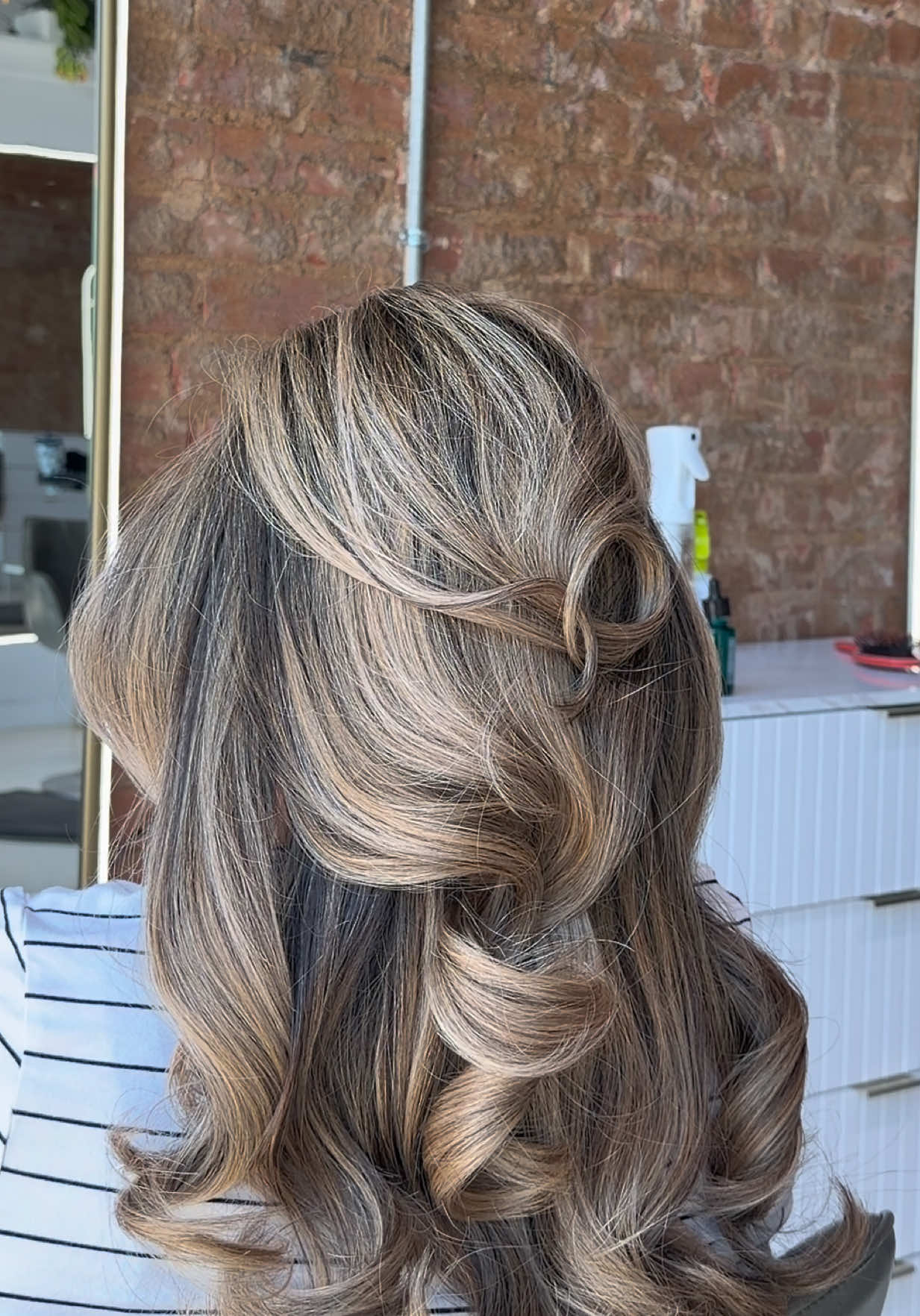 @KIKI DFW HAIRSTYLIST