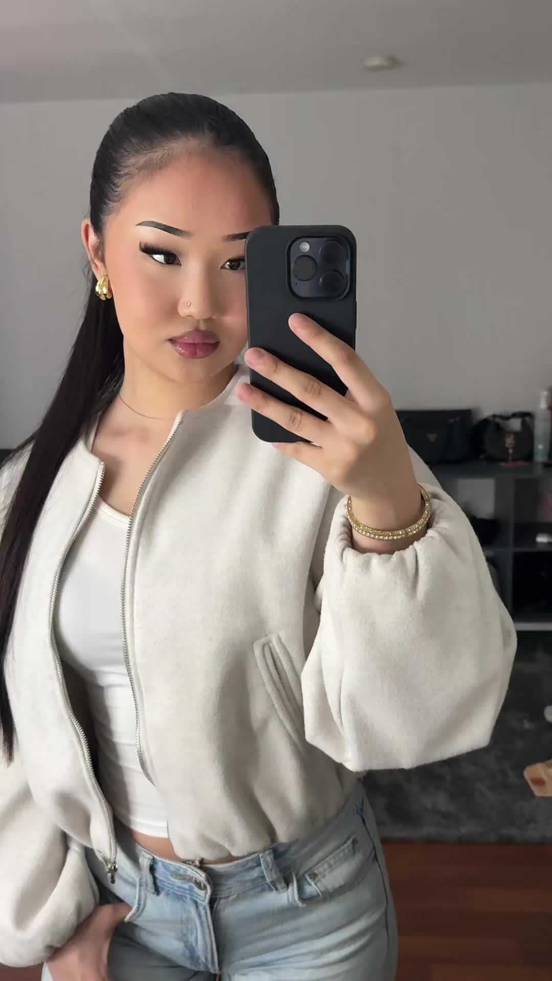 @Карина🇰🇬