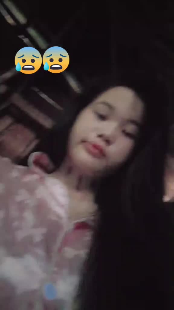 @ນາງນາ ຊົງ