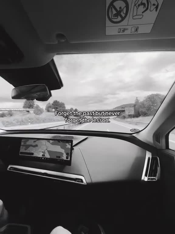 @𝐂𝐚𝐥𝐥 𝐌𝐞 𝐓𝐨𝐧𝐢
