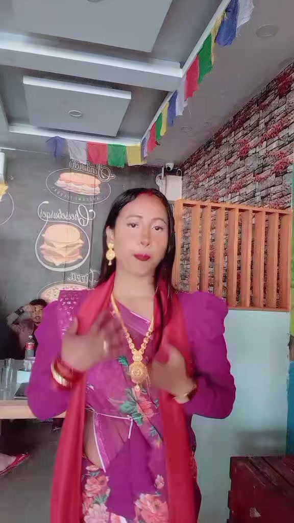 @prajala khadka❤️🥰