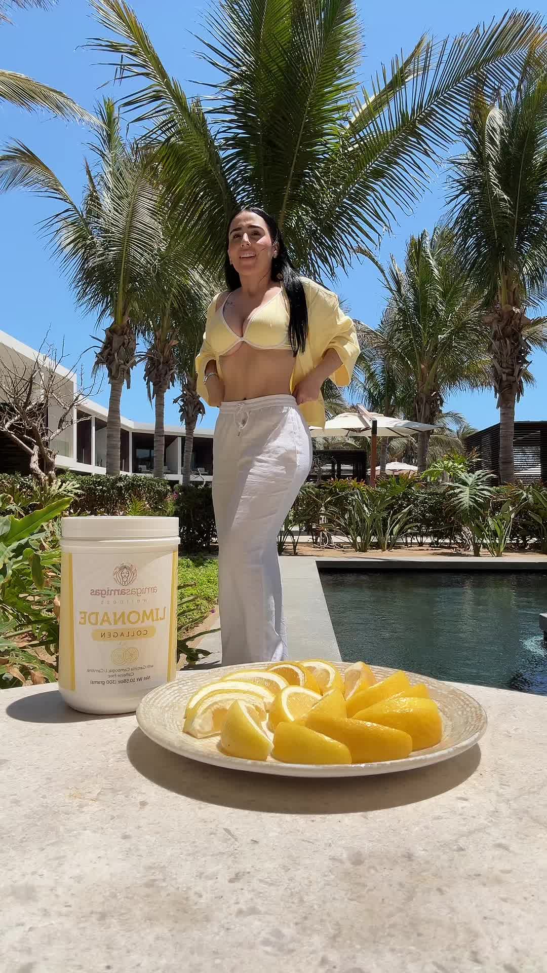 @stephaniereyex