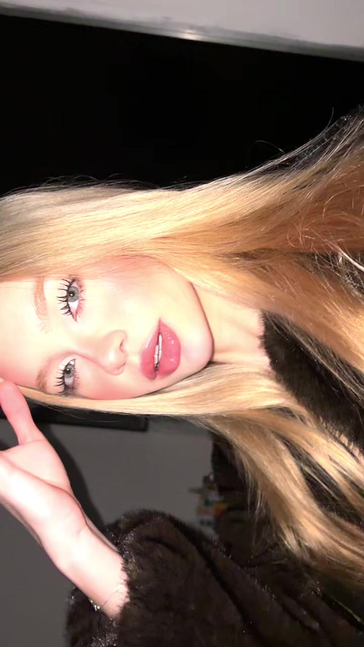 @Kristina🪽
