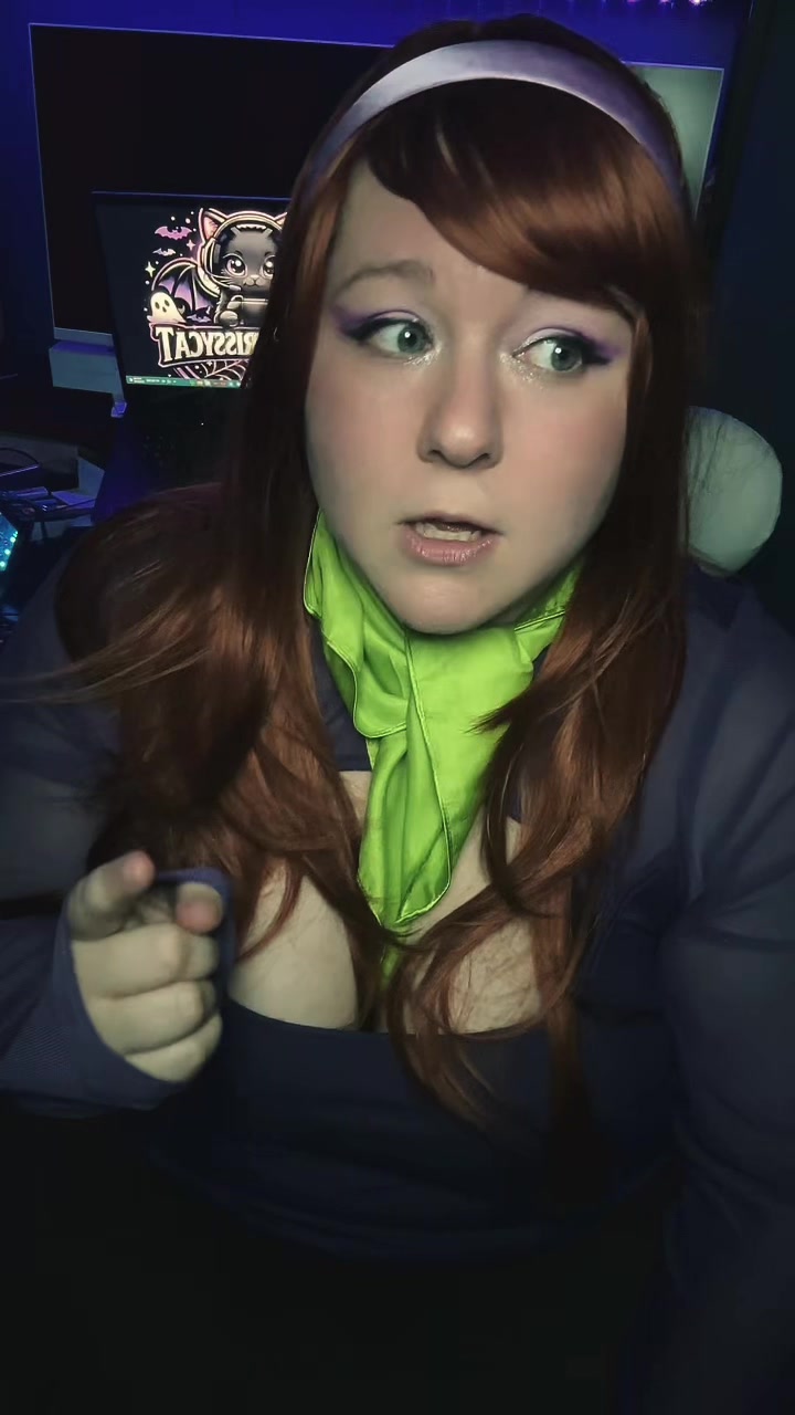 @hallochrissycat