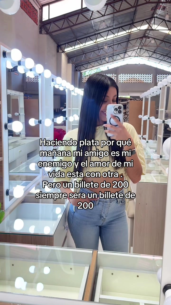 @Vania Vasquez