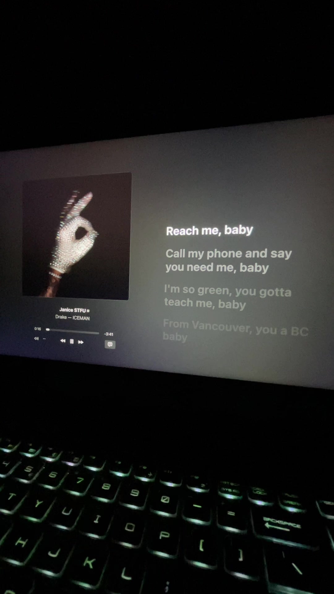 @msilaptoplyrics