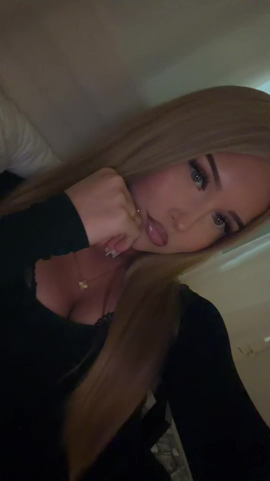 @Lis