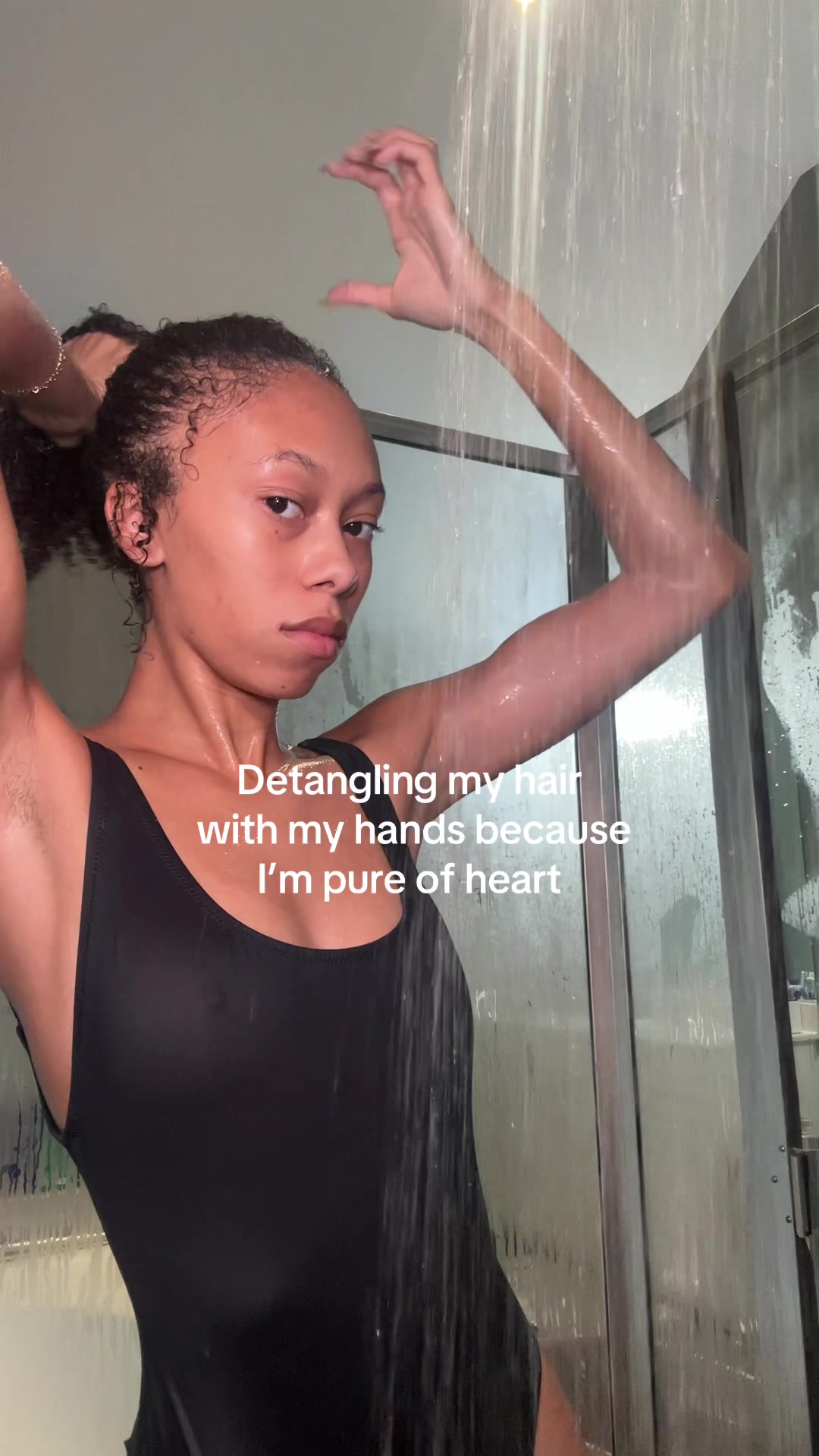@AYSIA NICOLE