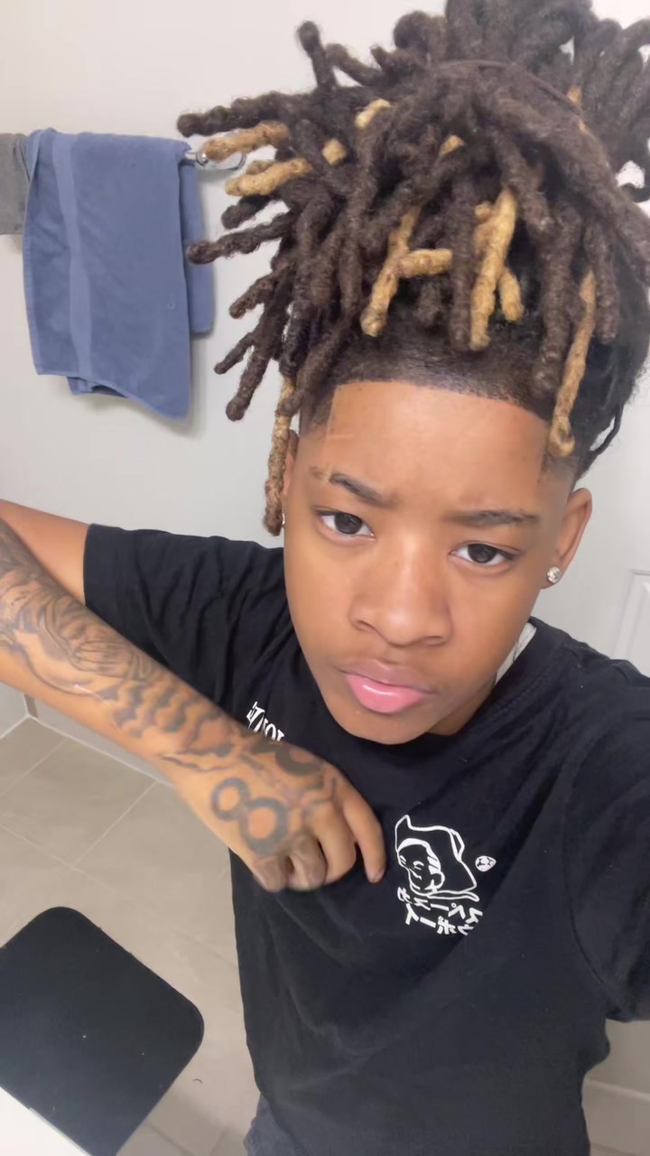 @®️