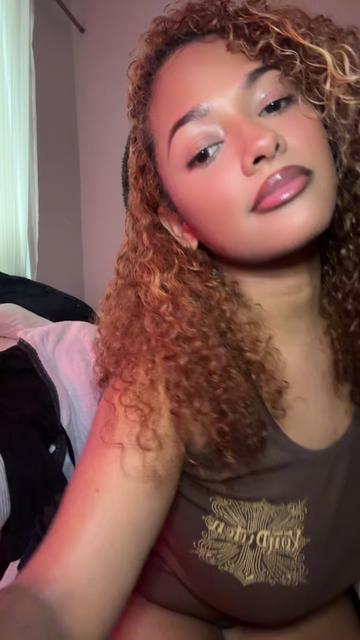 @Raquelita/Rockie