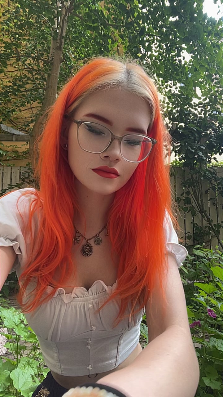 @flyfly_cw