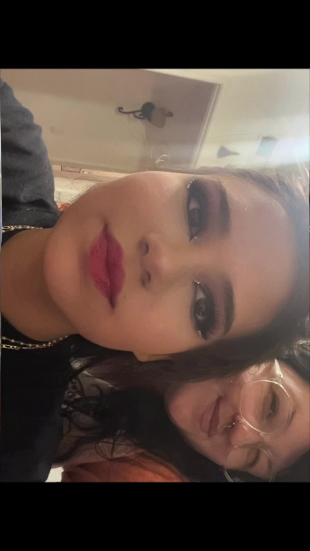 @honeyeyedcaela