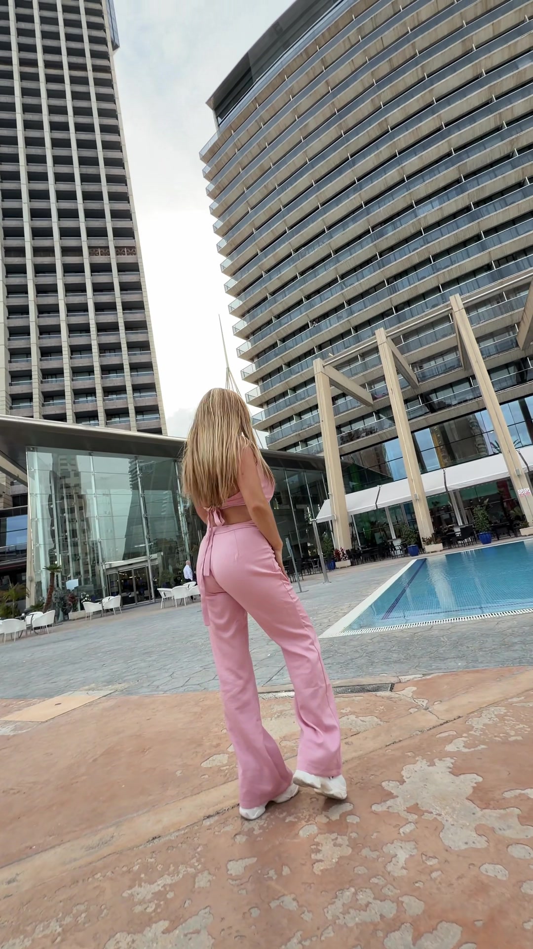 @Elena Chebaru