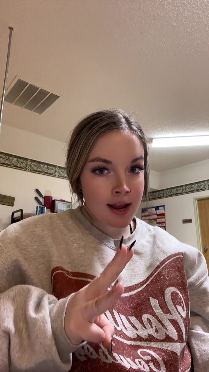 @ella.kellams