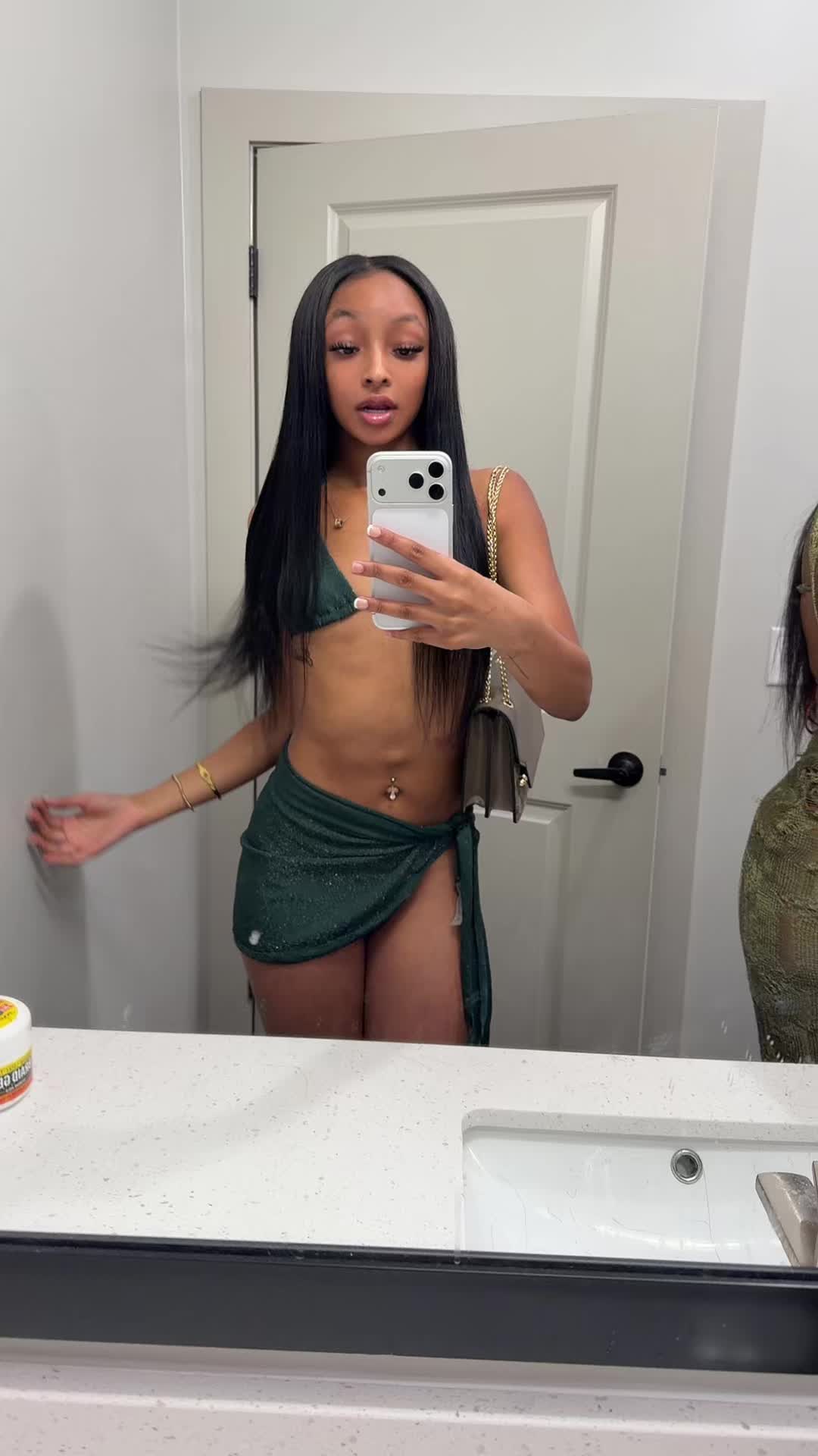 @meggg