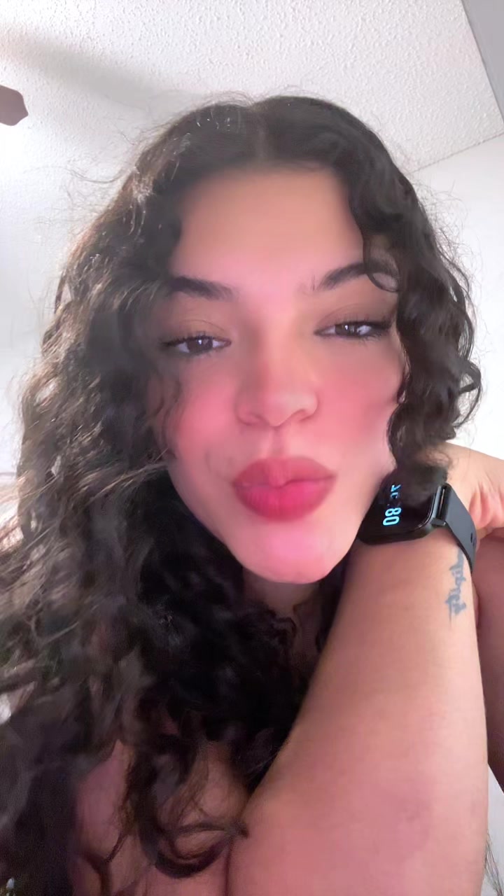 @Daniella🩷🏝️🌊
