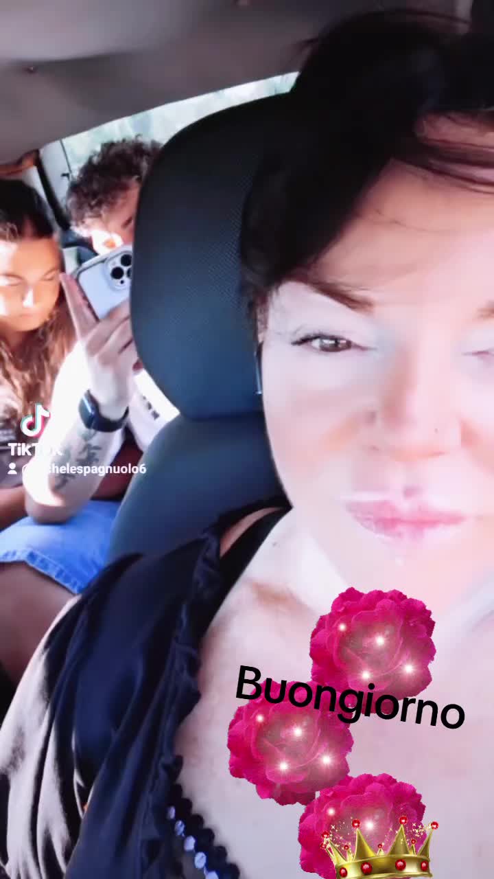 @Rachele
