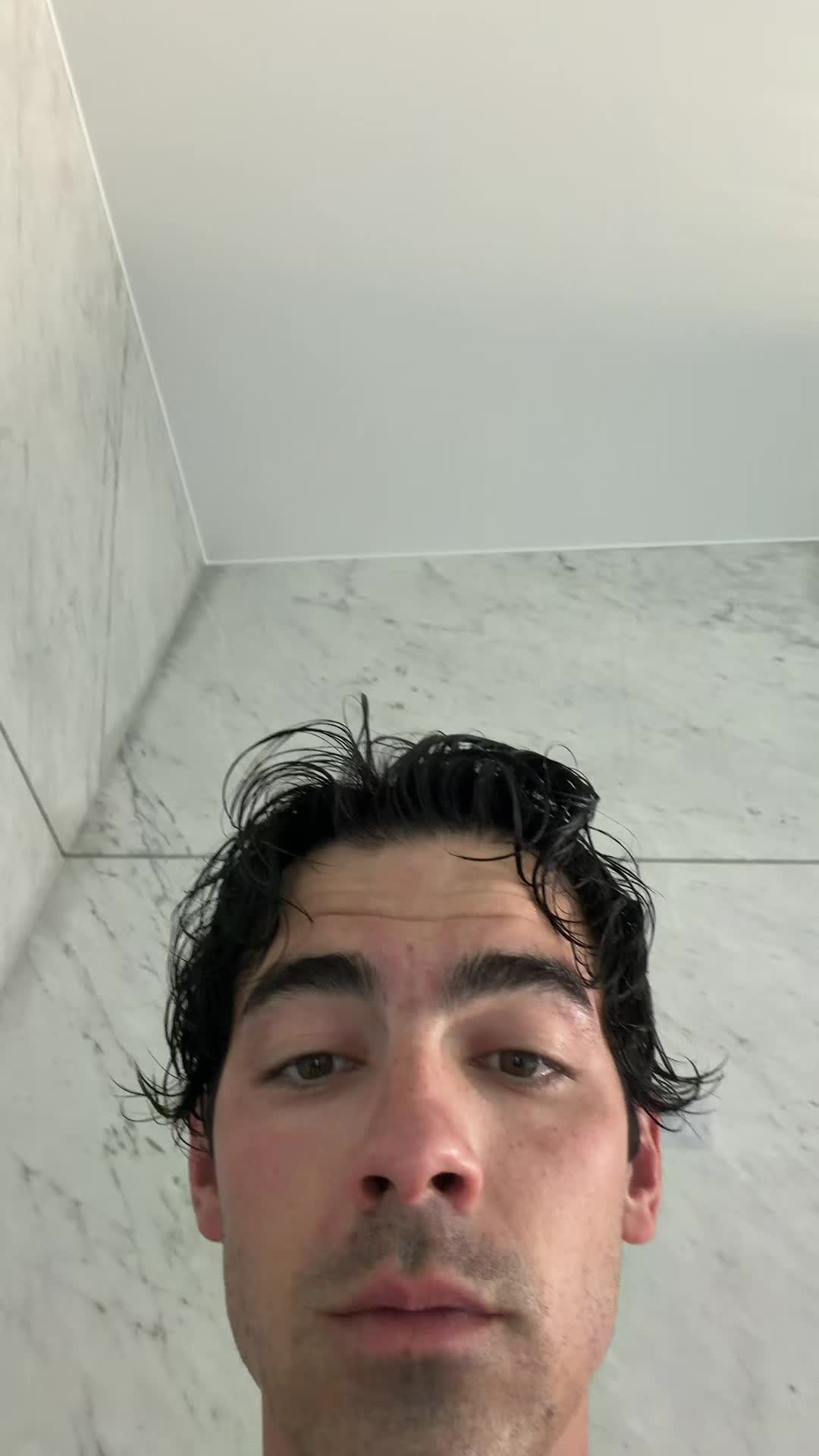 @joejonas