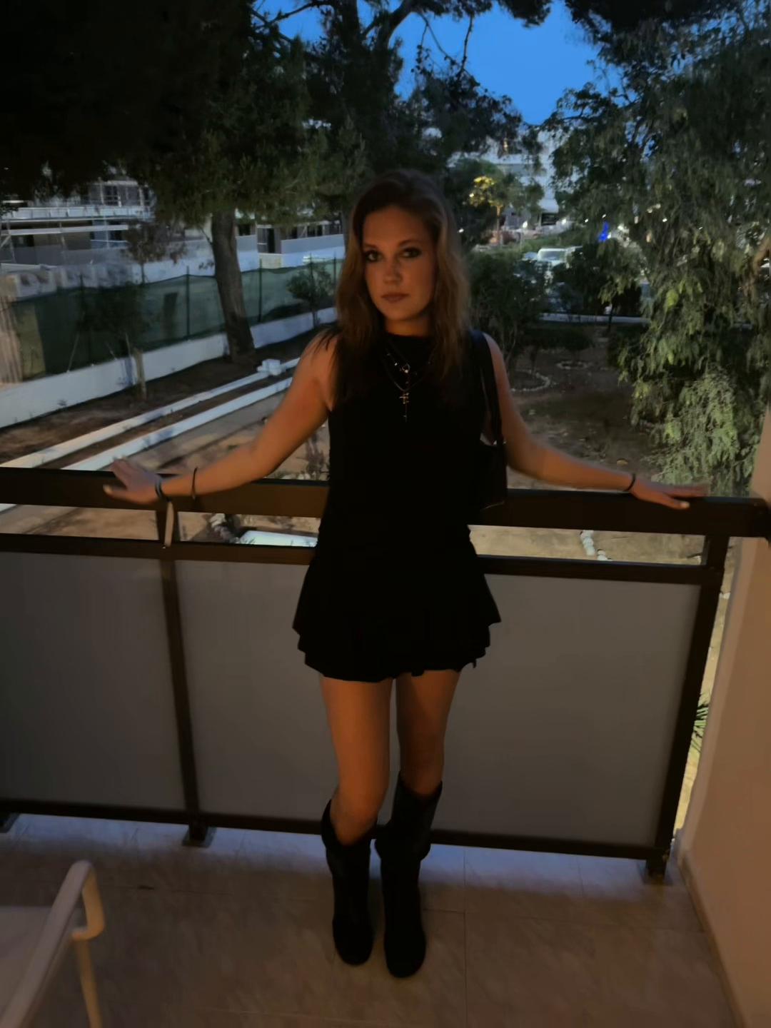 @ɴ ᴀ ᴏ ᴍ ɪ 🌸
