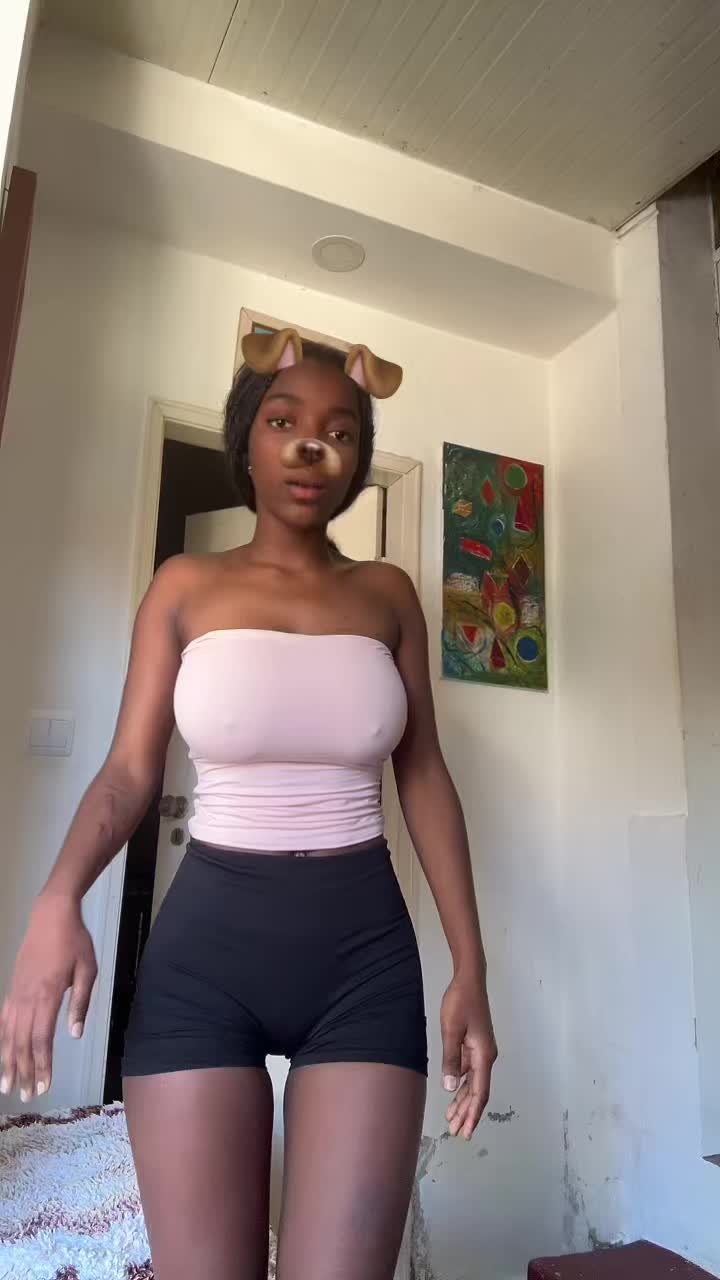 @Ellie Moon✨🌒