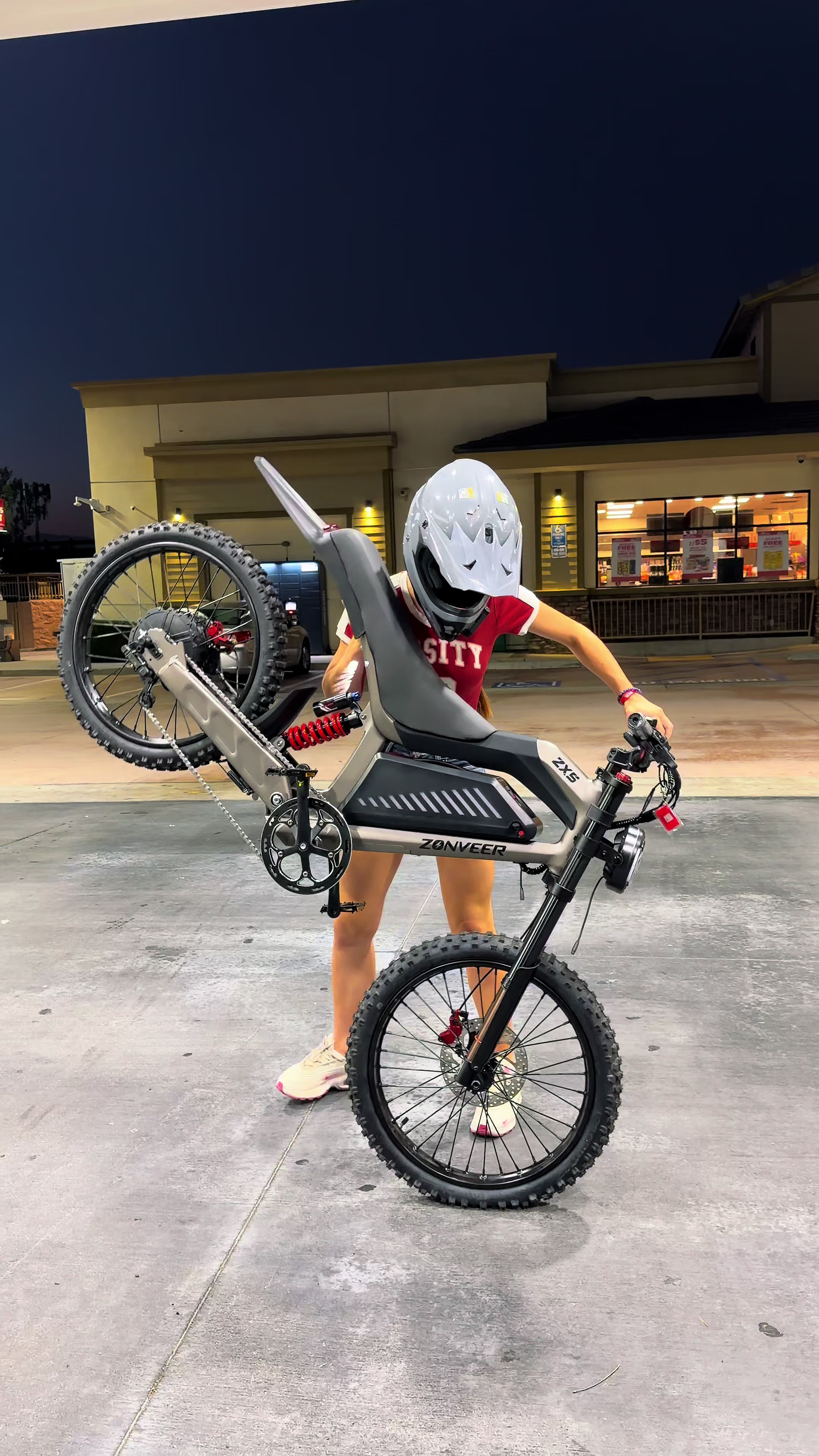 @avi_rides