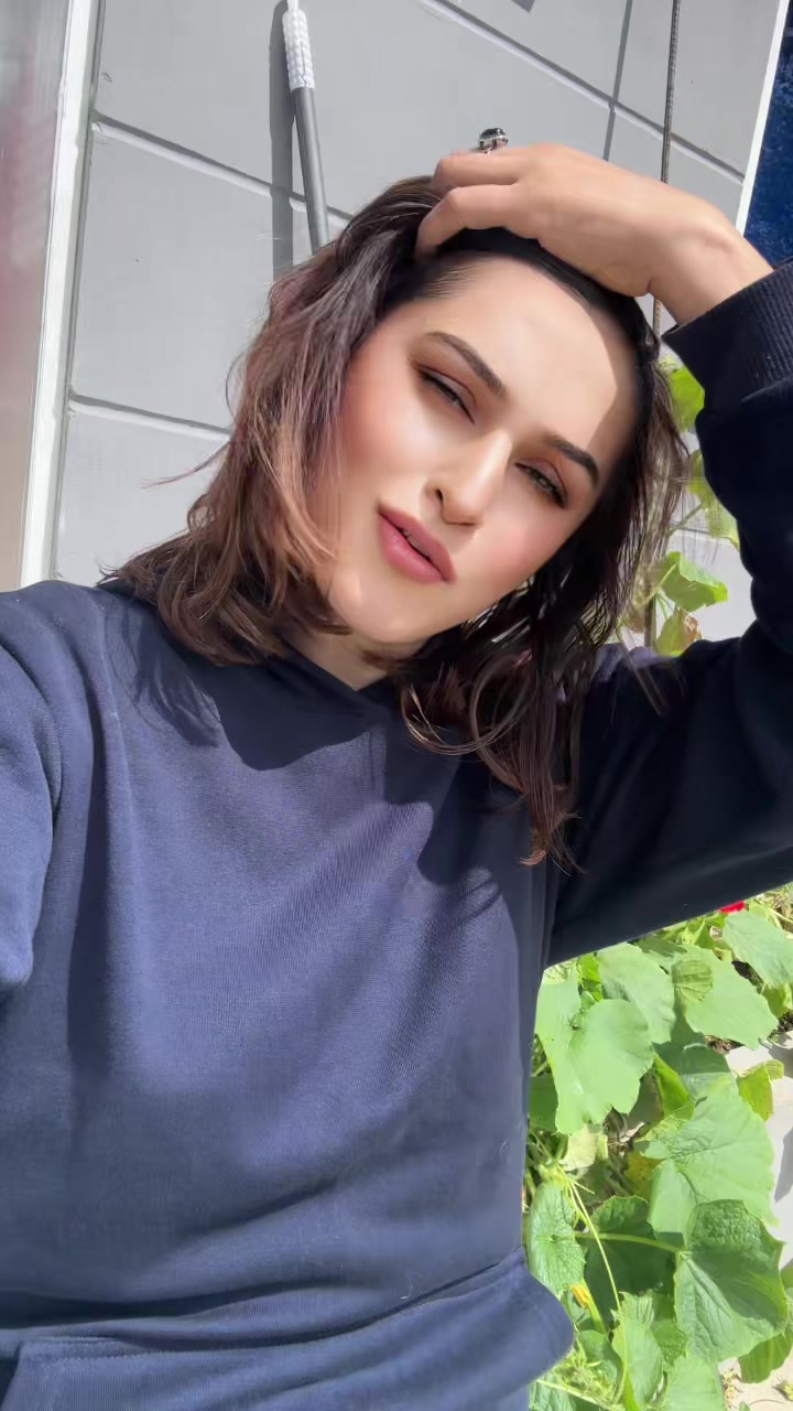 @BAAKH PIRZADA