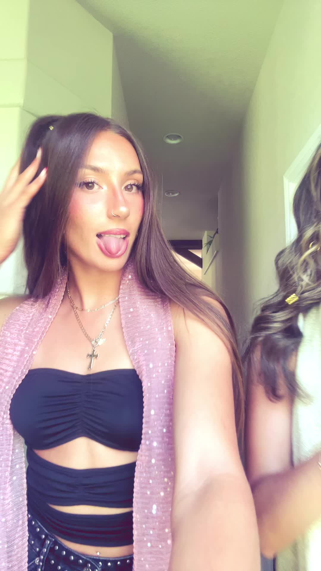 @bella_oakess