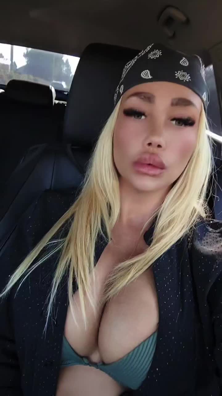 @Kala003
