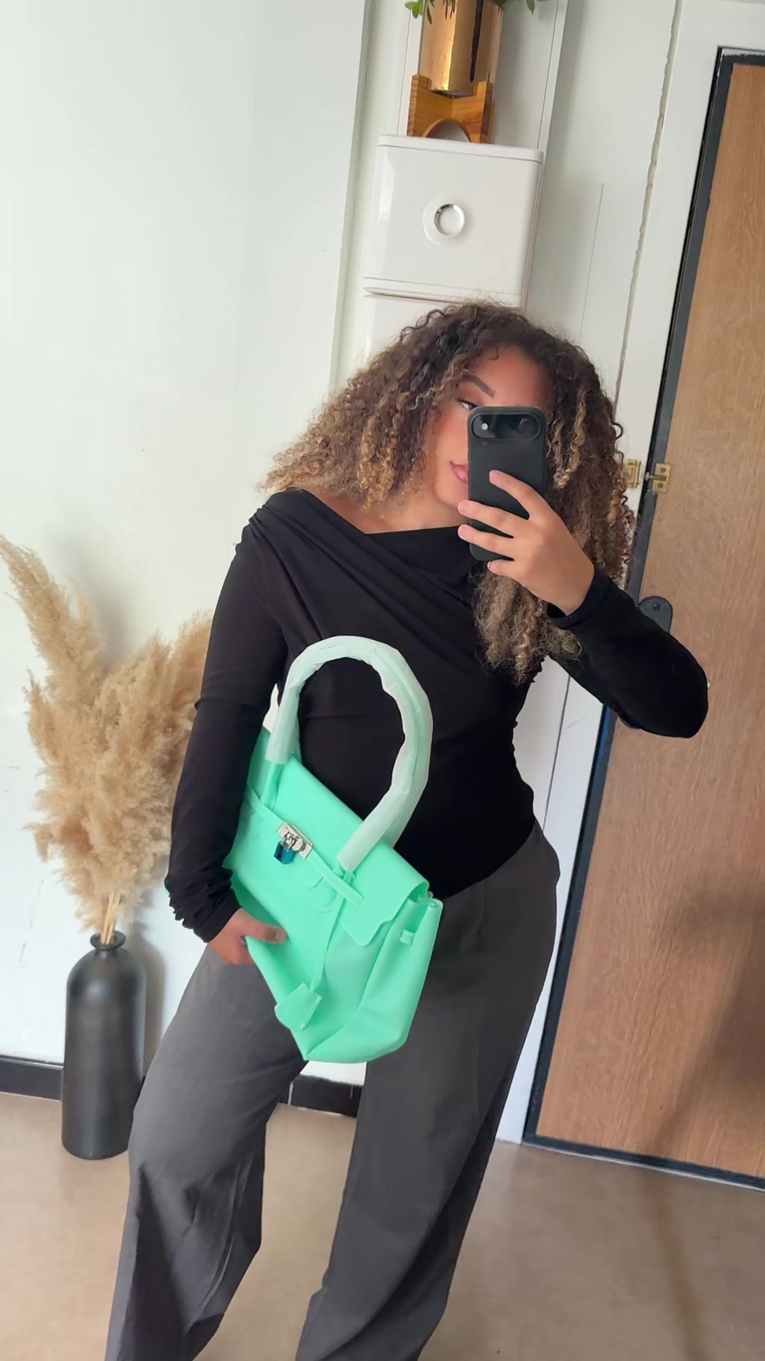 @M I R K I N  💕👜