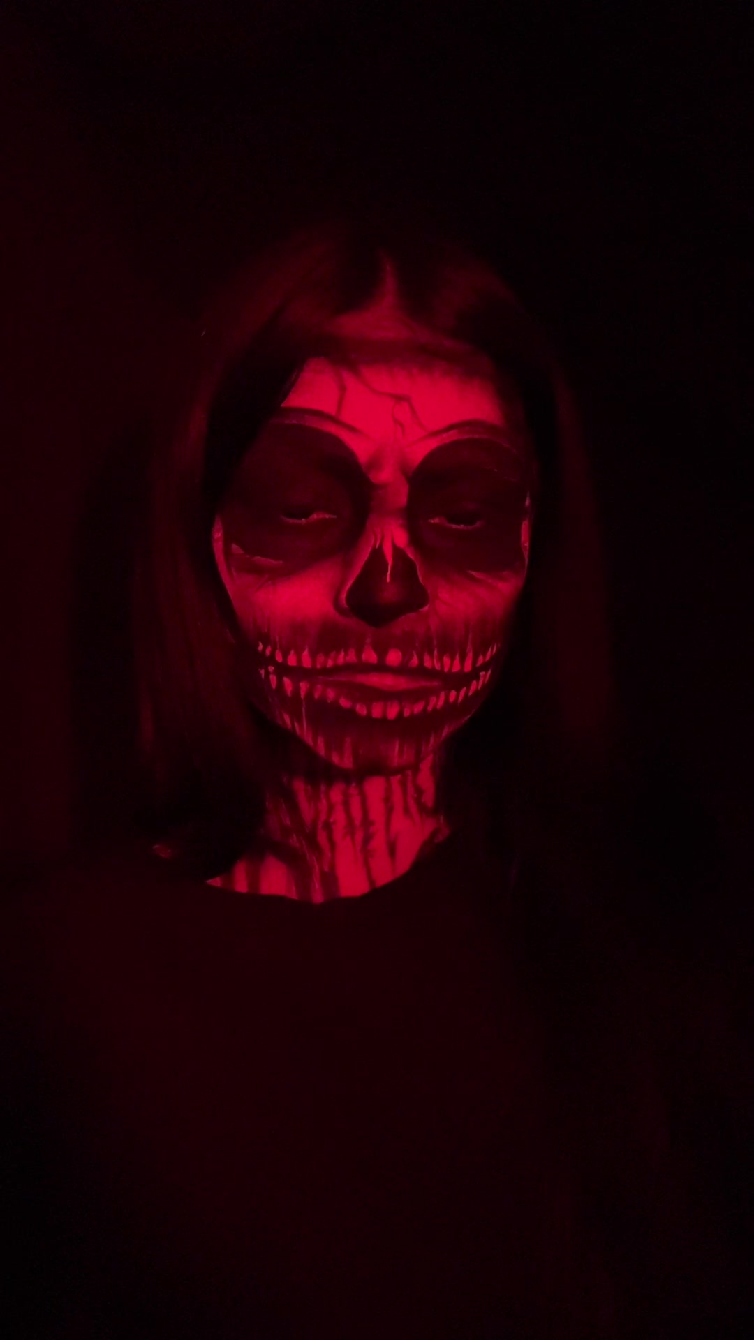 @FREAKSHOW KEEZH🦇