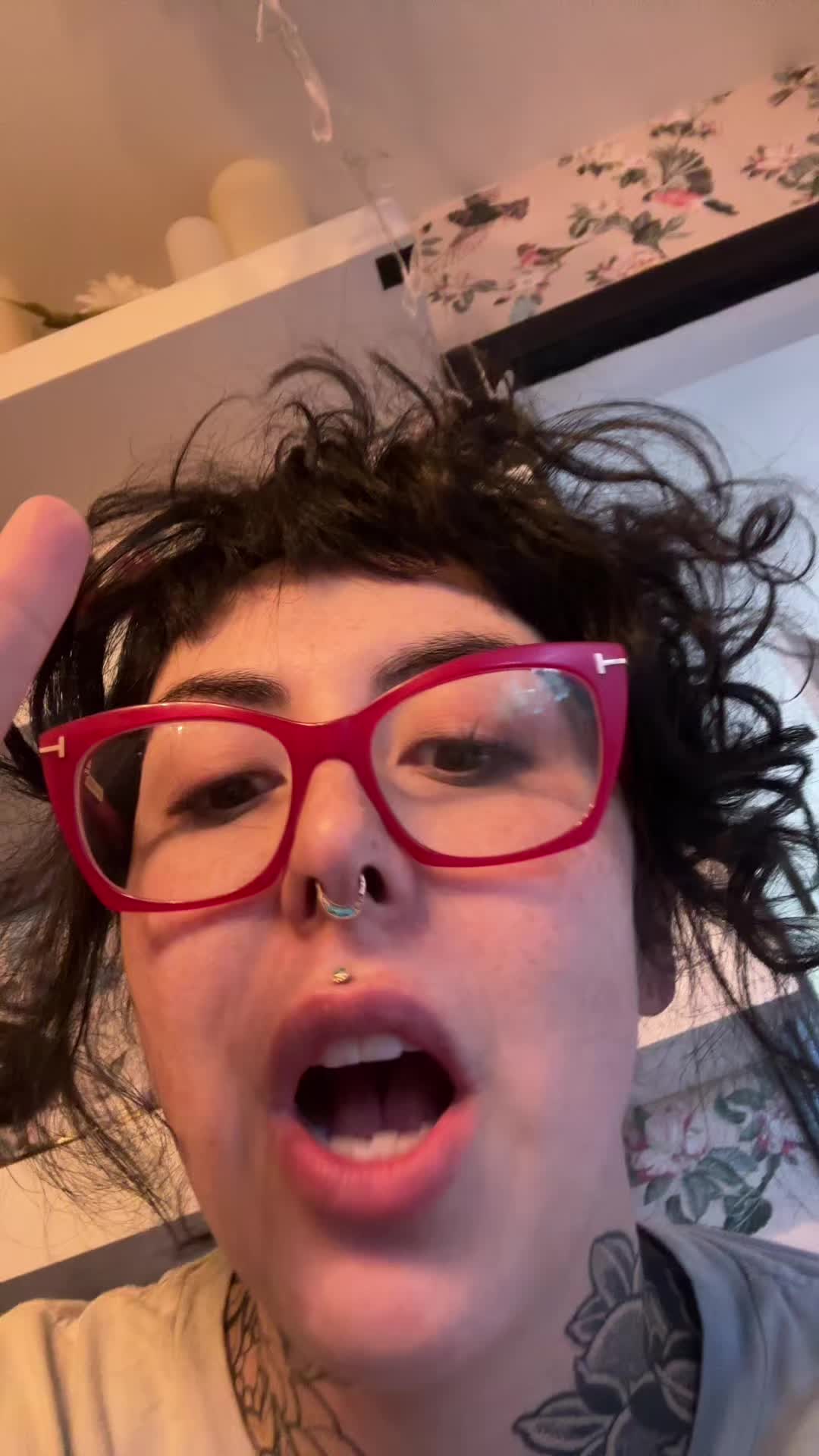 @Chloee