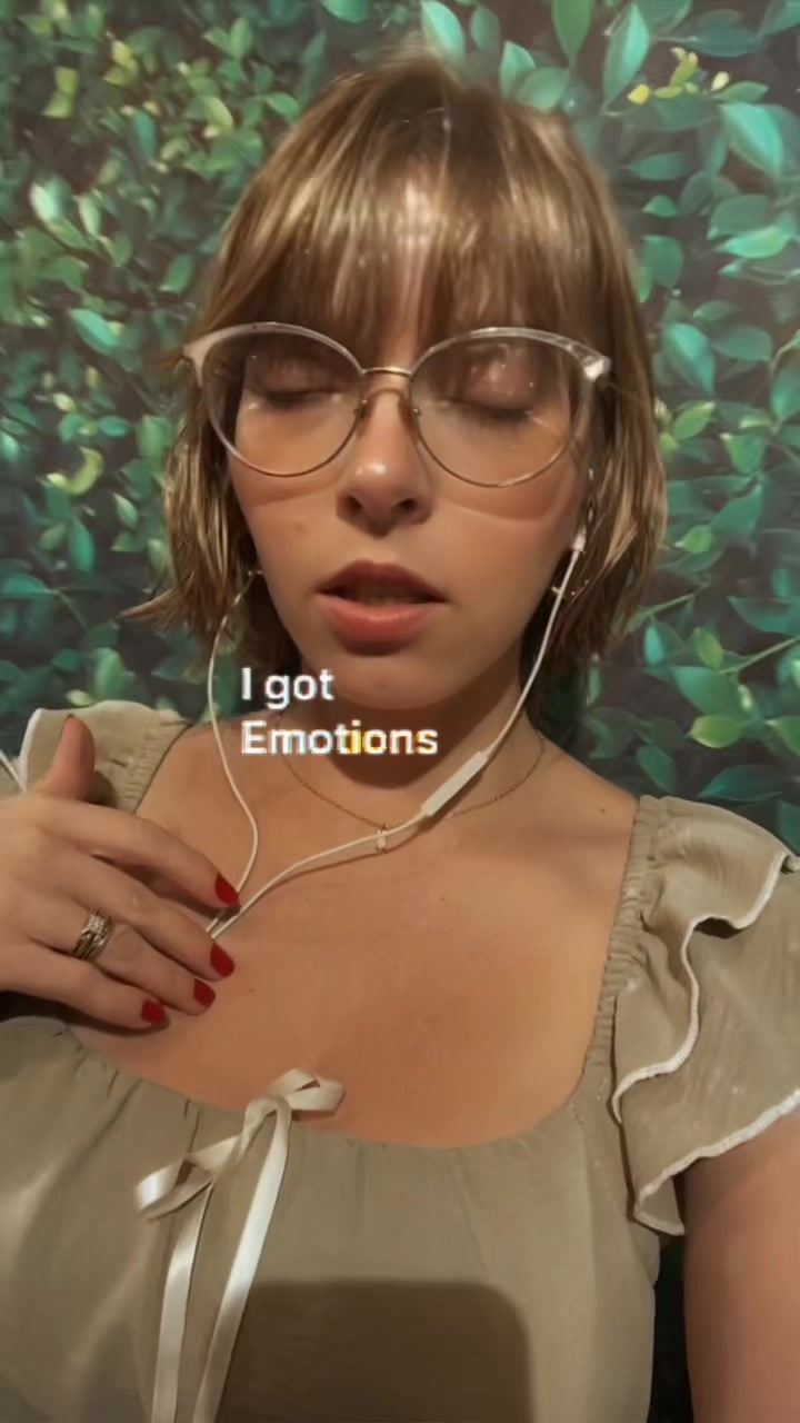 @thepoetcrystal