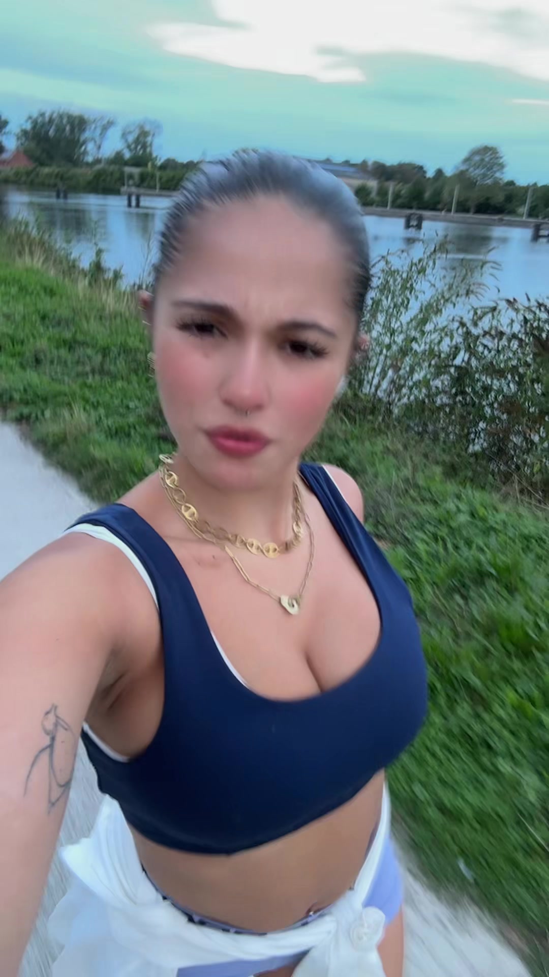 @🕷️