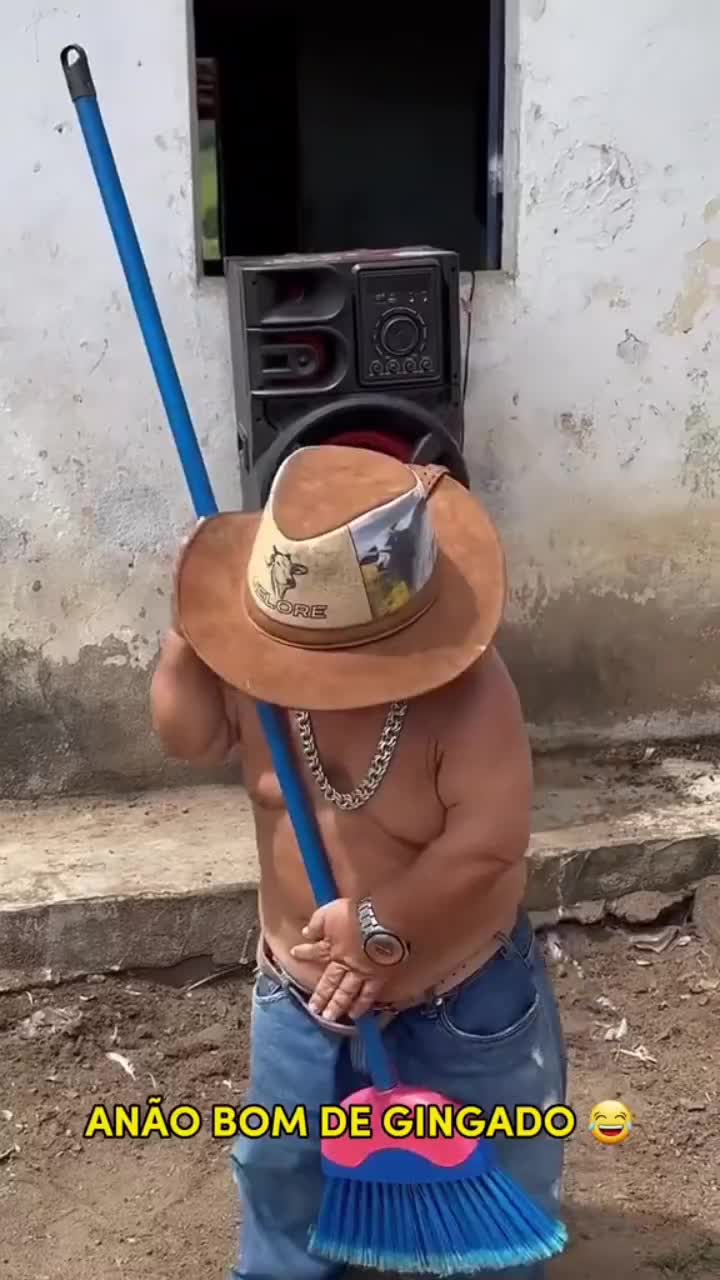@com&eacute;dia