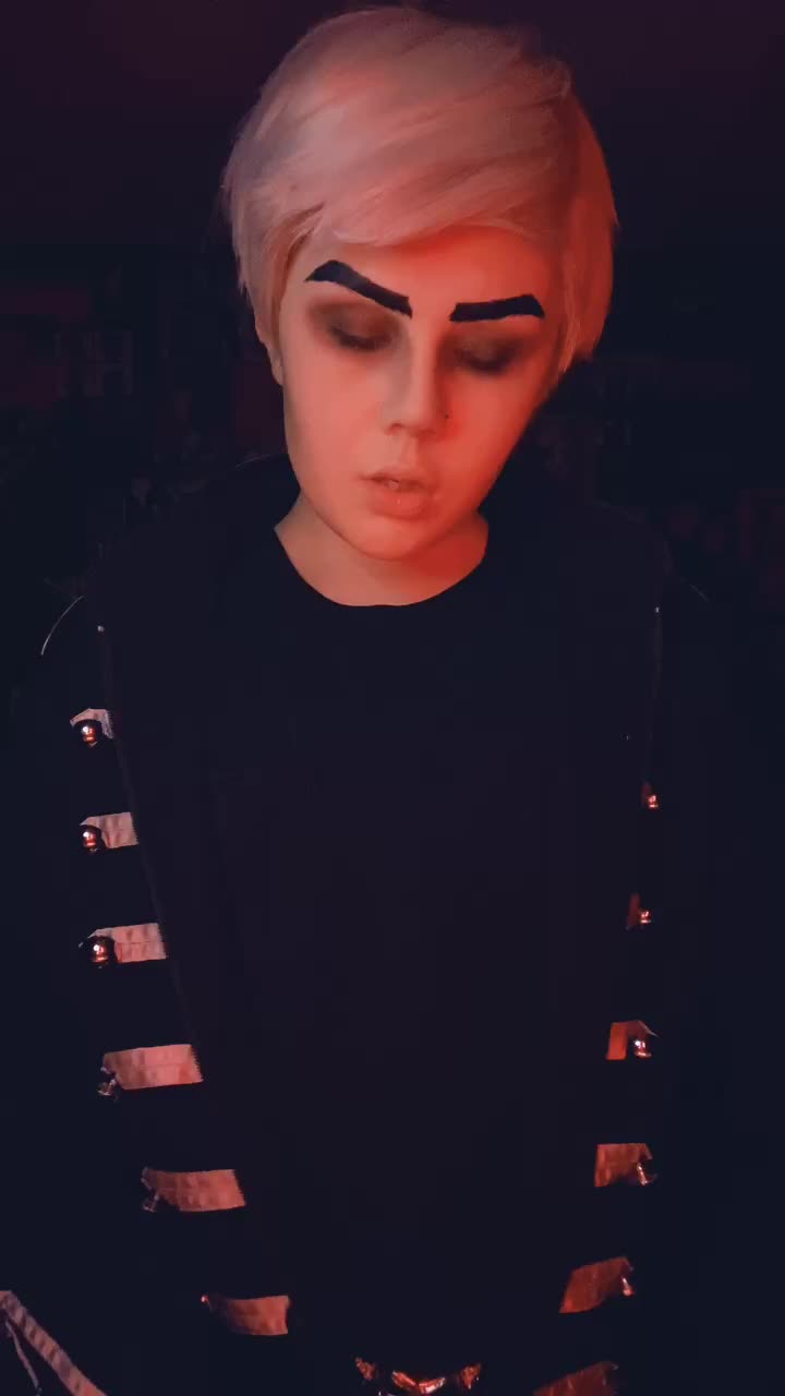 @🖤🐺Pika🐺🖤