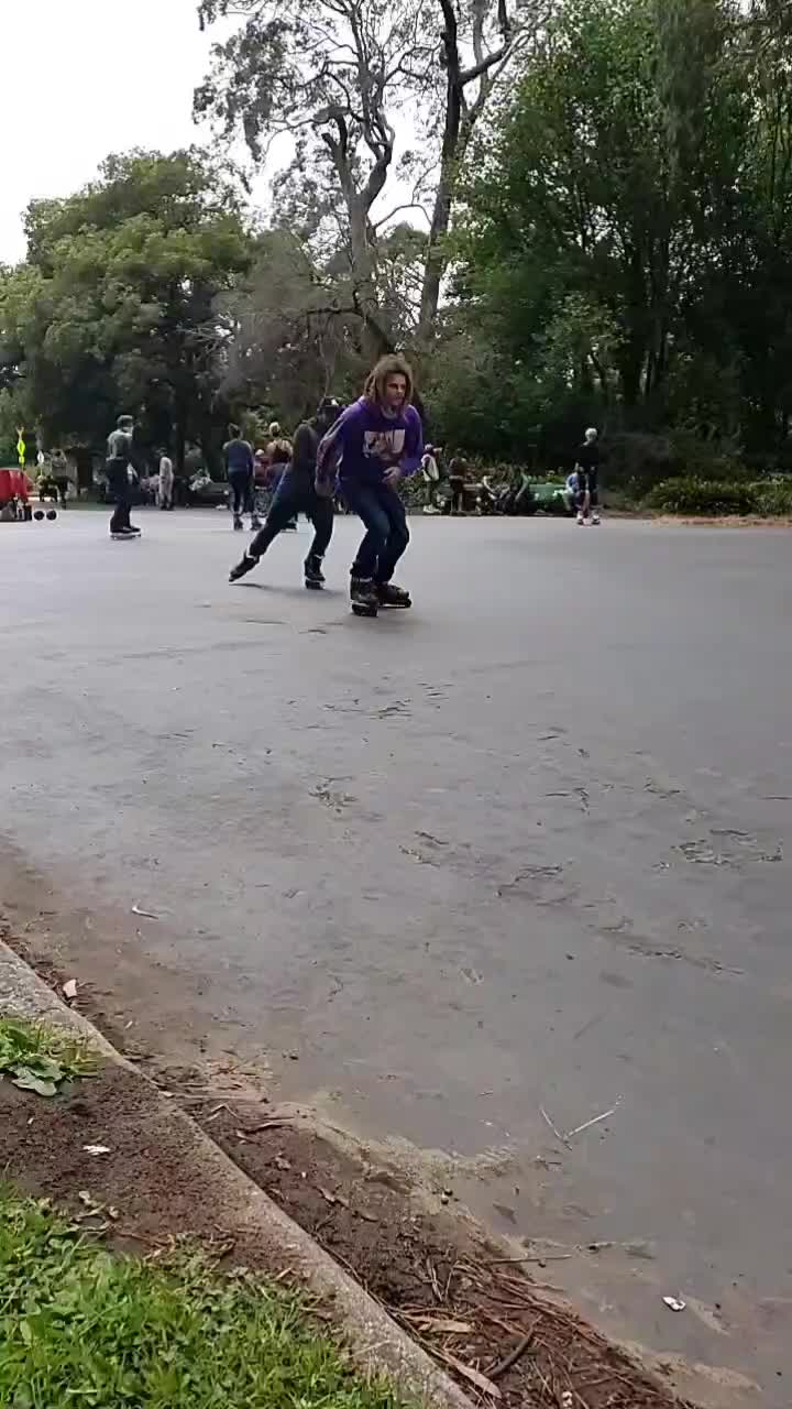 @MadHatters_Laugh