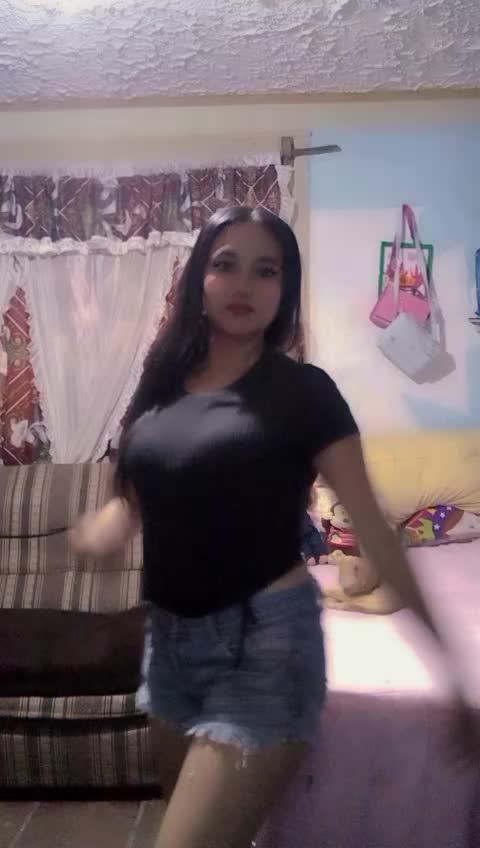 @Taniia Nathaly