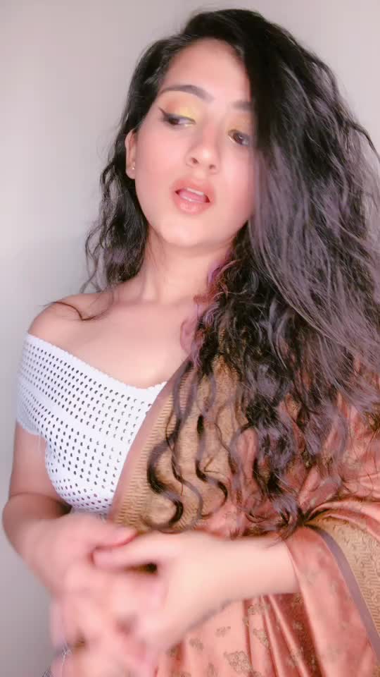 @savi._.malhotra